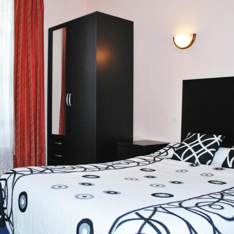 Hôtel Avenir Jonquière - Chambre Double avec Salle de Bains Privative - 4