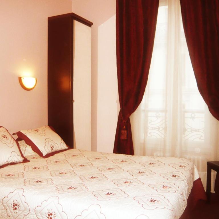 Hôtel Avenir Jonquière - Chambre Double avec Salle de Bains Privative - 9