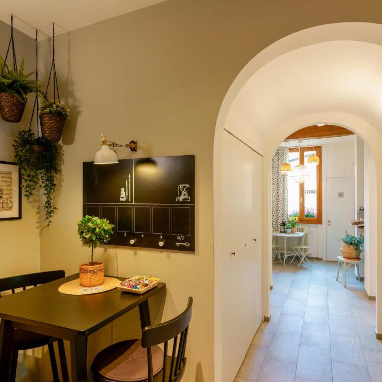B&B Il Viaggio Bologna - Camera Matrimoniale con Bagno Privato - 4