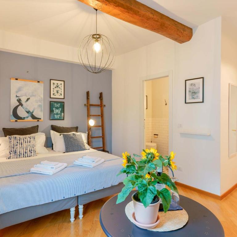 B&B Il Viaggio Bologna - Camera Matrimoniale con Bagno Privato - 12