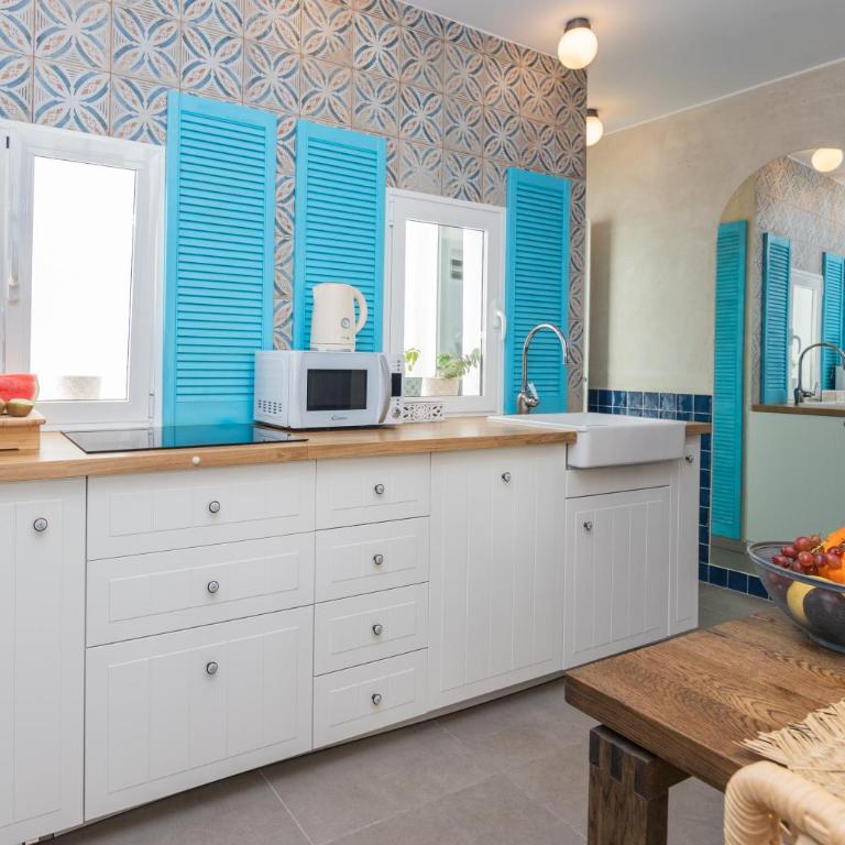 Fiesta y Siesta - Apartamento de 2 dormitorios con balcón y vistas al mar - 9
