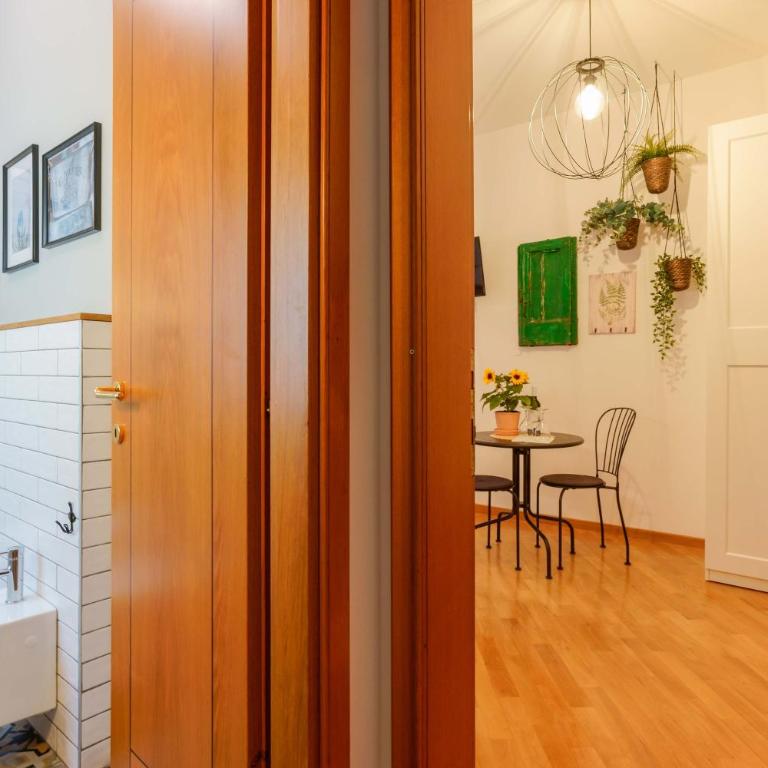B&B Il Viaggio Bologna - Camera Matrimoniale con Bagno Privato - 7