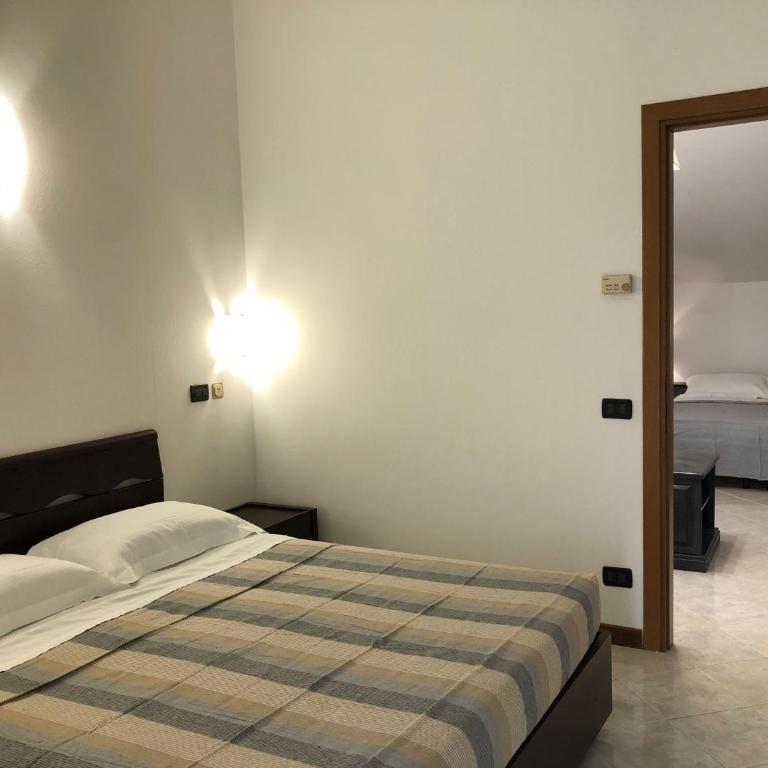 Hotel Kristall - Camera Familiare Standard - 13