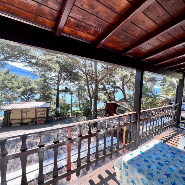 Villaggio Smeraldo - Bungalow con Vista Mare - 1