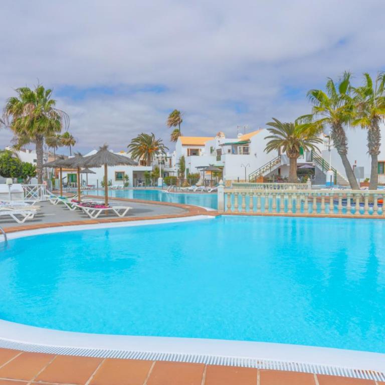 Exclusive Design Loft with air-conditioning 7 minutes from the beach - One-Bedroom Apartment - 6