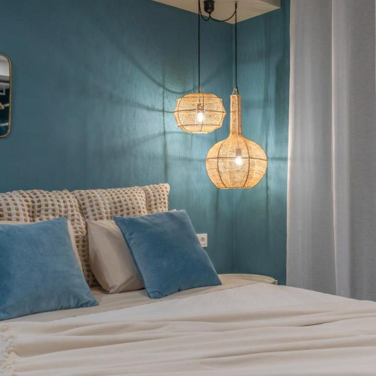 Exclusive Design Loft with air-conditioning 7 minutes from the beach - One-Bedroom Apartment - 1