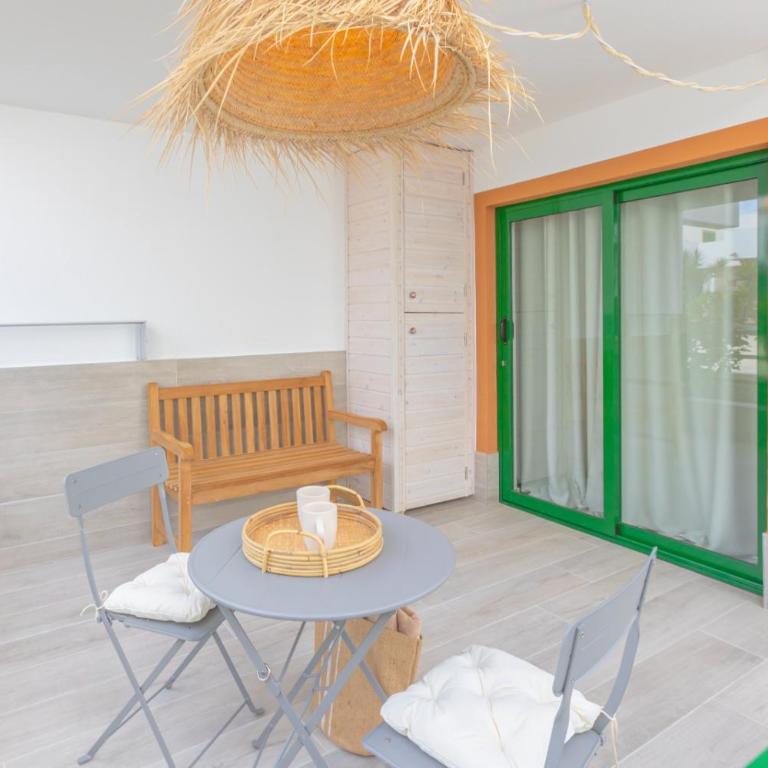Exclusive Design Loft with air-conditioning 7 minutes from the beach - One-Bedroom Apartment - 21