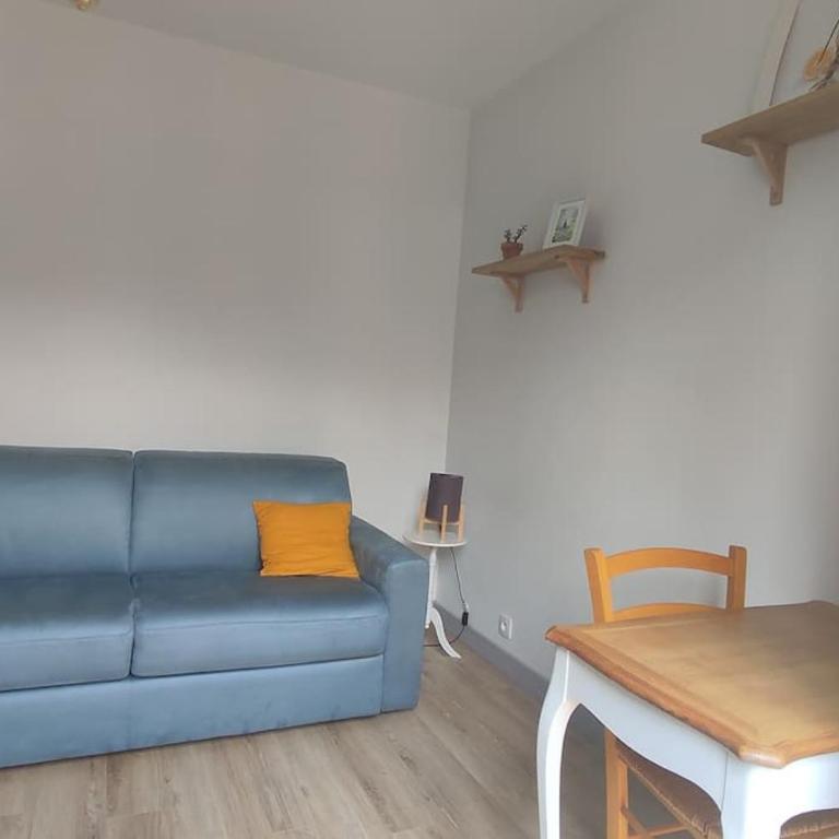 Appartement cosy avec charme historique - Two-Bedroom Apartment - 14