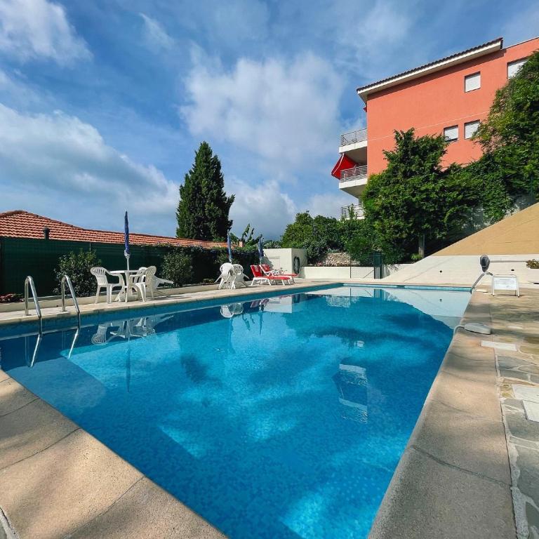 Mansfield vue carte Postale Terrasse Piscine calme port à 200m à pied - Apartamento de 2 dormitorios - 3
