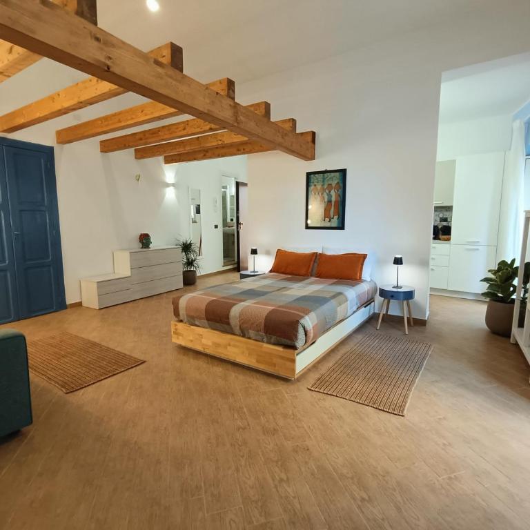 Momoflat - One-Bedroom Apartment - 1