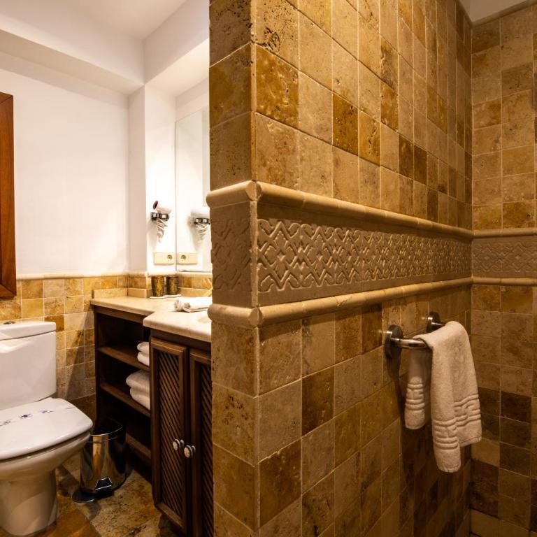 Entre Dos Aguas Hotel Boutique - Suite Junior con balcón - 14
