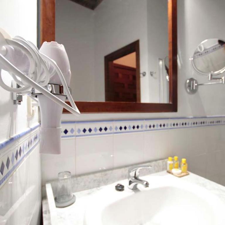 Entre Dos Aguas Hotel Boutique - Habitación Doble Deluxe - 19