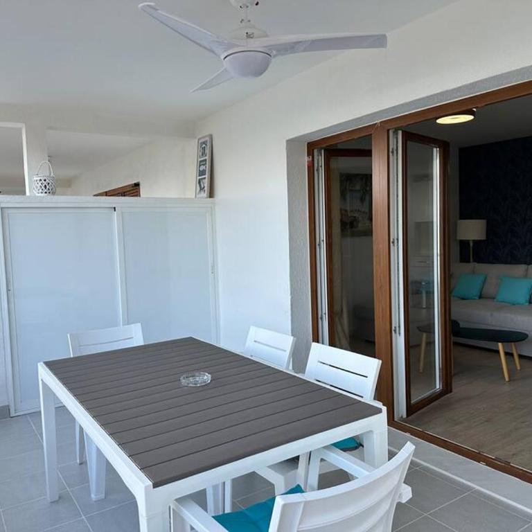 Playa Cargador, vista frontal, céntrico. - Apartamento con vistas al mar - 6