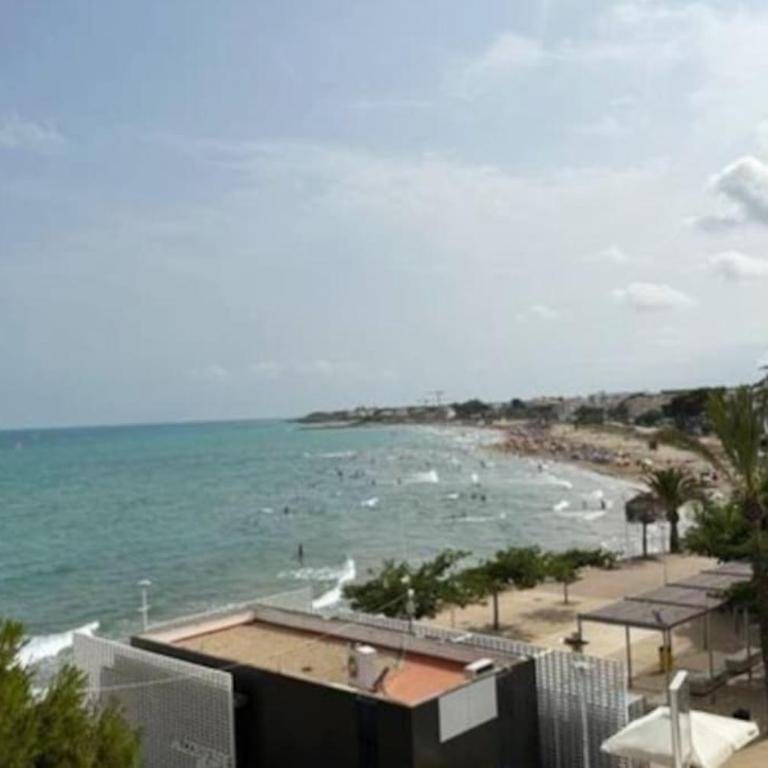 Playa Cargador, vista frontal, céntrico. - Apartamento con vistas al mar - 46