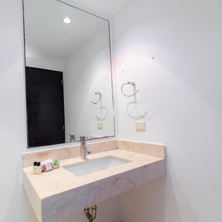 Elements Garden House 21 condo - Two-Bedroom Apartment - 27
