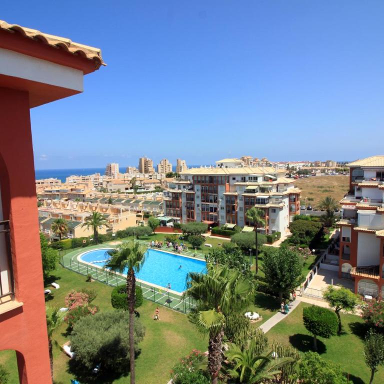 Le Penthouse de Fabienne - Three-Bedroom Apartment - 11