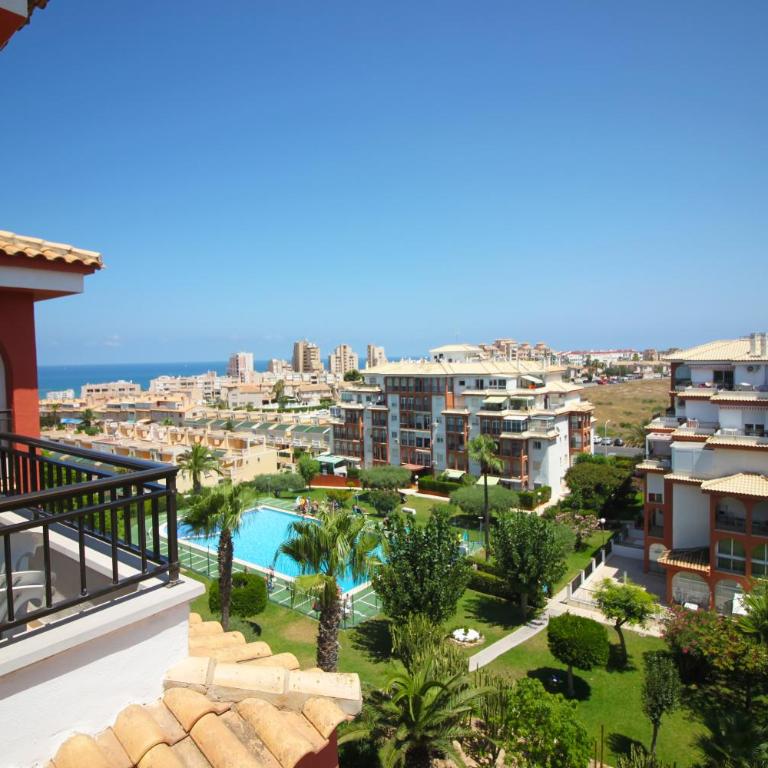 Le Penthouse de Fabienne - Three-Bedroom Apartment - 22