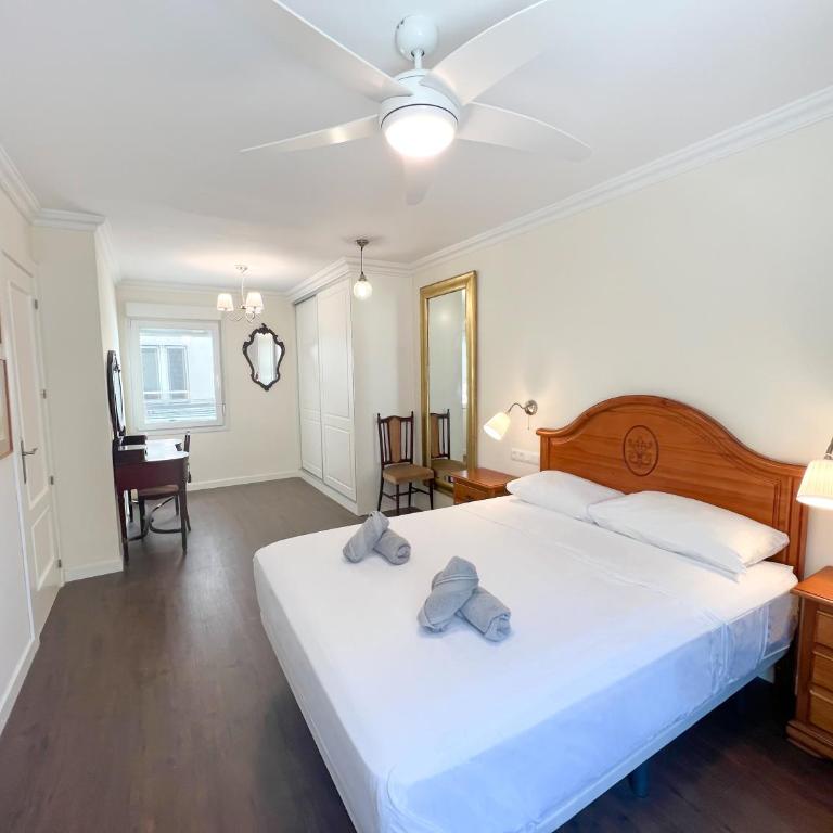 Apartment 150 m from El Palo beach, Malaga - Apartamento de 2 dormitorios - 4