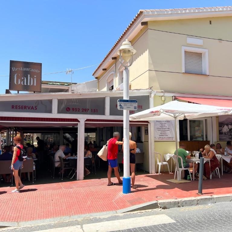 Apartment 150 m from El Palo beach, Malaga - Apartamento de 2 dormitorios - 13