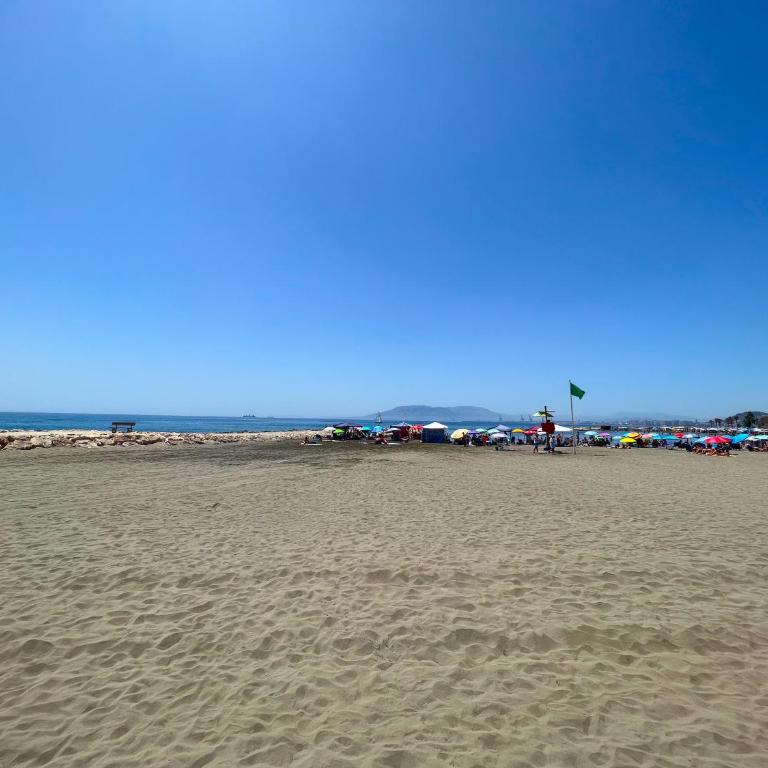 Apartment 150 m from El Palo beach, Malaga - Apartamento de 2 dormitorios - 35