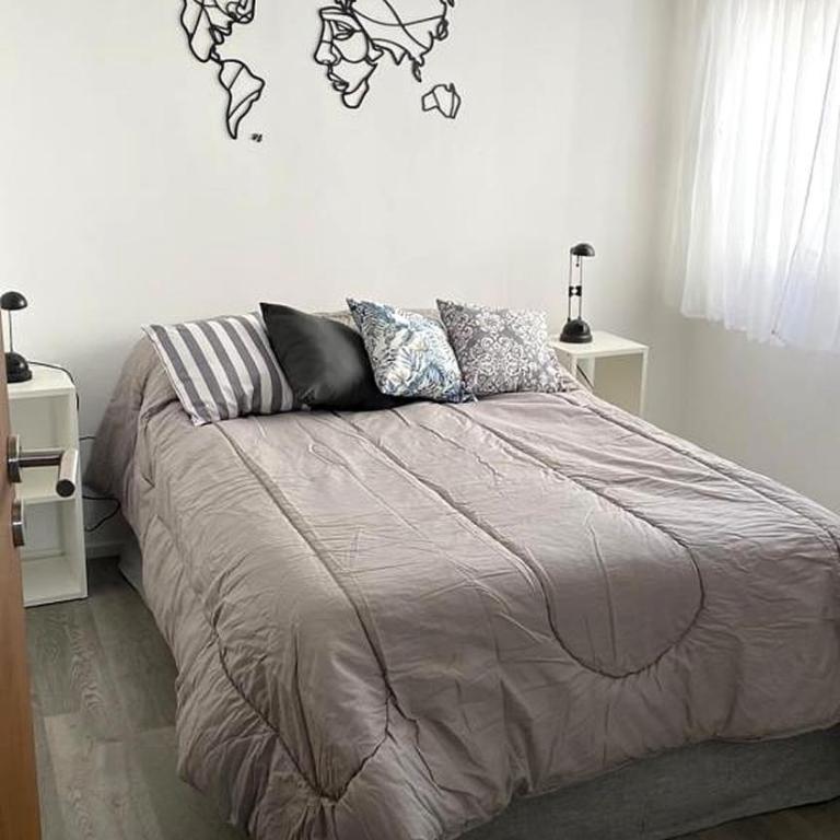 Rosales.RM - Depto completo 2 ambientes con patio. - Apartamento de 1 dormitorio - 3