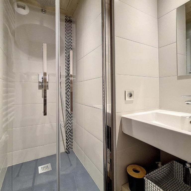 Duplex rénové à Méribel, proche pistes et commerces, balcon avec vue, Wi-Fi inclus - FR-1-688-53 - Appartamento - 9