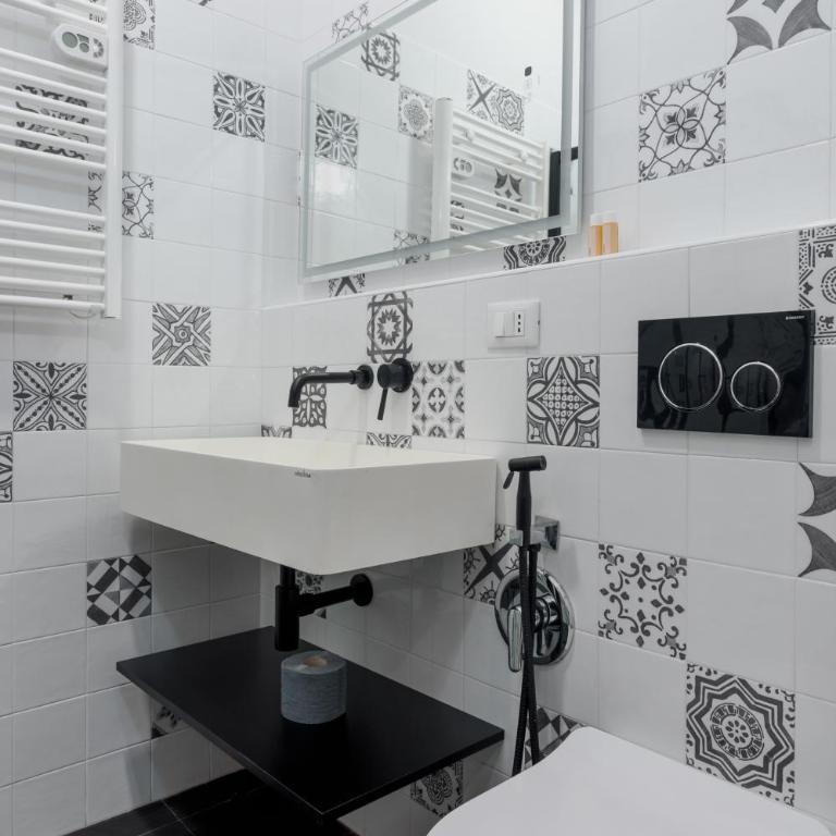 Esclusivo 130 mq + Terrazzo [via San Vincenzo] - Appartamento con 3 Camere da Letto - 21