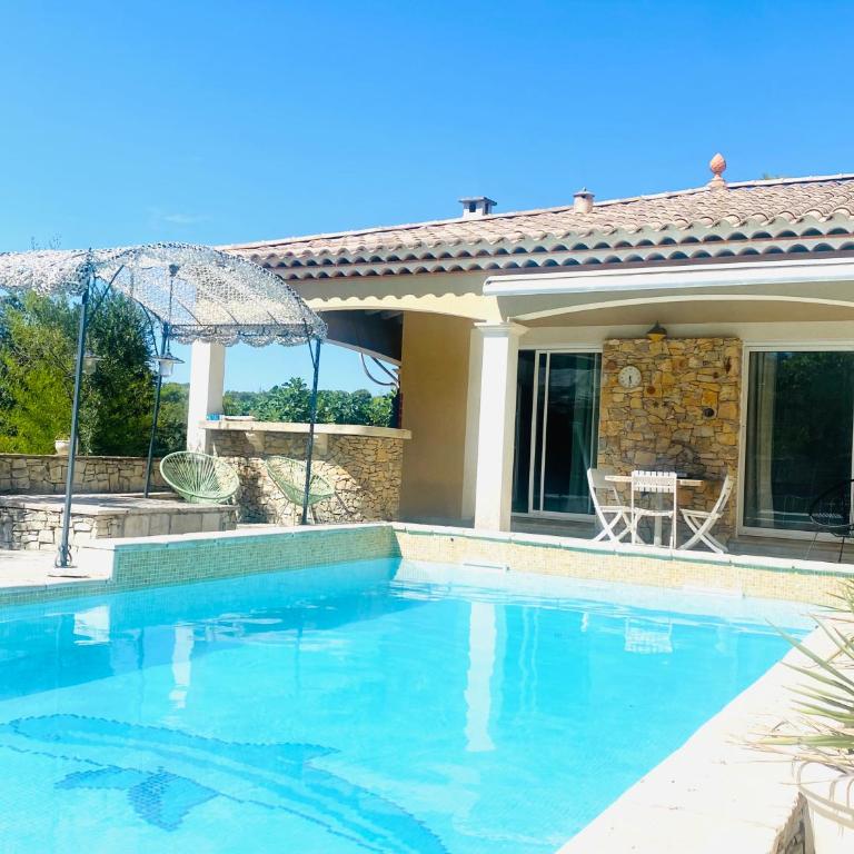 Villa Nimes - Haus mit 4 Schlafzimmern - 1
