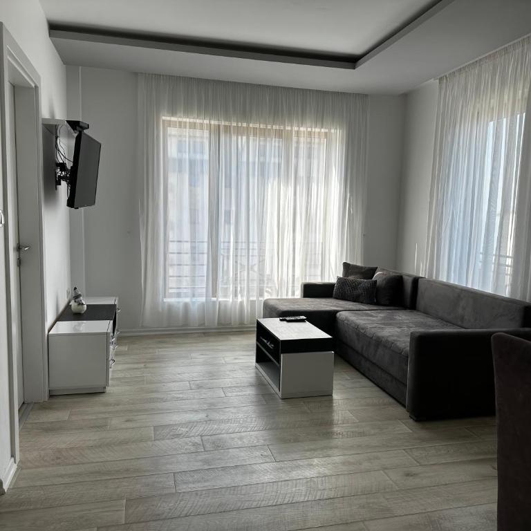 White Apartman Kopaonik - One-Bedroom Apartment - 2