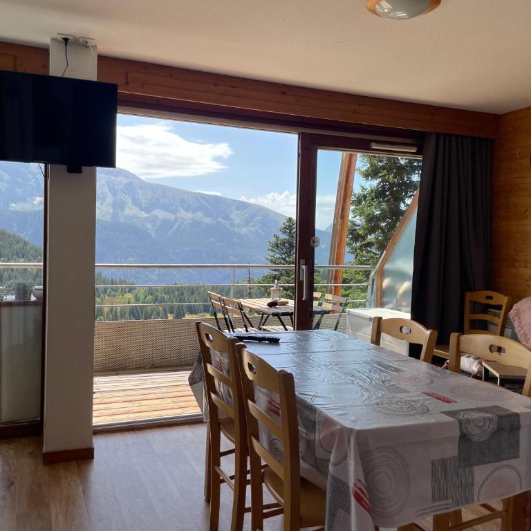 Appartement 2 chambres vue exceptionnelle - Appartement avec Vue sur la Montagne - 1