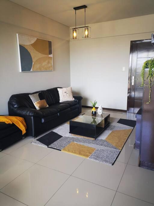 Hermoso departamento 91 MT2, PISCINA GRANDE y lindas áreas comunes - Apartamento de 2 dormitorios - 7