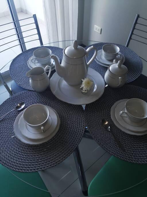 Hermoso departamento 91 MT2, PISCINA GRANDE y lindas áreas comunes - Apartamento de 2 dormitorios - 27