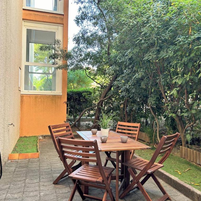 Appartement T2 avec Jardin, Parking et Climatiseur - Proche Plage Bormes-les-Mimosas - FR-1-251-436 - Apartamento - 1