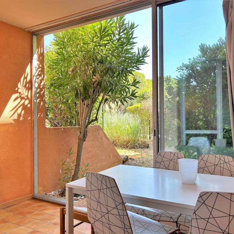 Appartement T2 avec Jardin, Parking et Climatiseur - Proche Plage Bormes-les-Mimosas - FR-1-251-436 - Apartamento - 10
