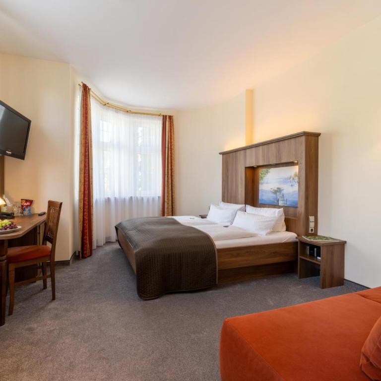 Hotel Schöngarten garni - Superior Doppelzimmer - 3