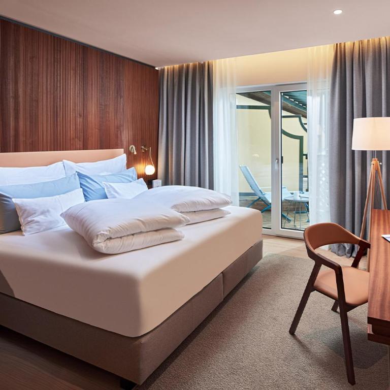 SEEGLÜCK Hotel Forelle Superior - Deluxe Doppelzimmer mit Balkon und Seeblick - 3