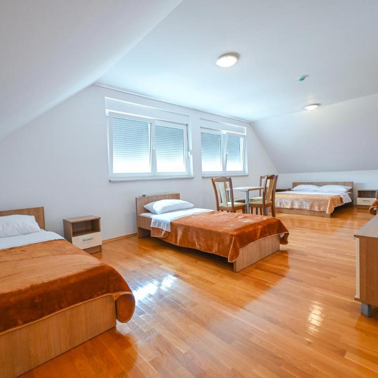 Hotel SLJIVNO - Apartman - 1