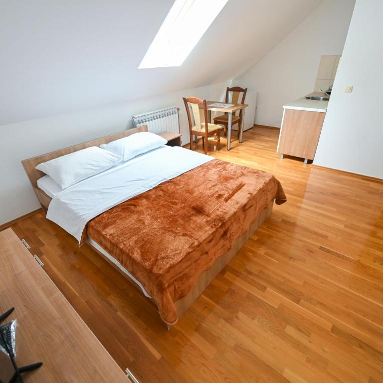 Hotel SLJIVNO - Apartman - 3