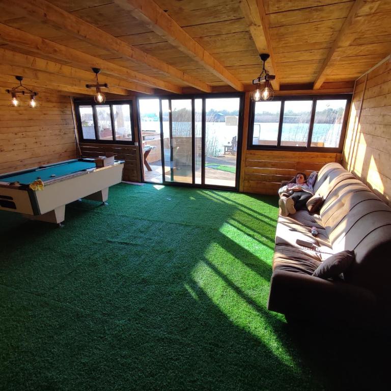 GrinRiver Ada Bojana - Six-Bedroom House - 26