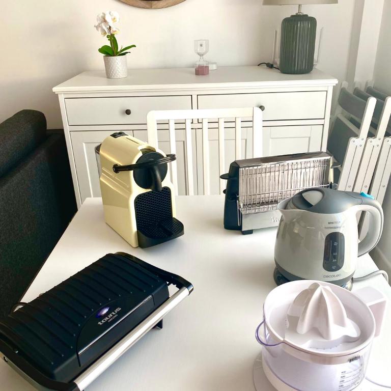 Apartamento Luz de Conil CALEFACCIÓN Y WIFI -SOLO FAMILIAS O PAREJA- NO ACEPTAMOS GRUPOS- - Apartamento de 2 dormitorios - 28
