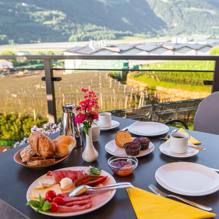 Pension Apartments Pardell - Doppelzimmer mit Balkon - 12