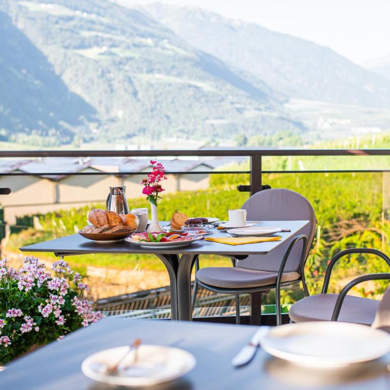 Pension Apartments Pardell - Doppelzimmer mit Balkon - 1