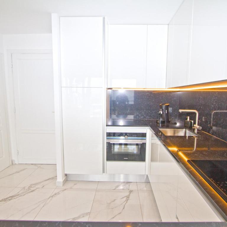 Luxury sea front suite Promenade - Studio - Vue sur Mer - 18