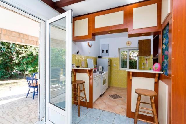 Vila Tamara Apartmani - Kuća sa 2 Spavaće Sobe - 6