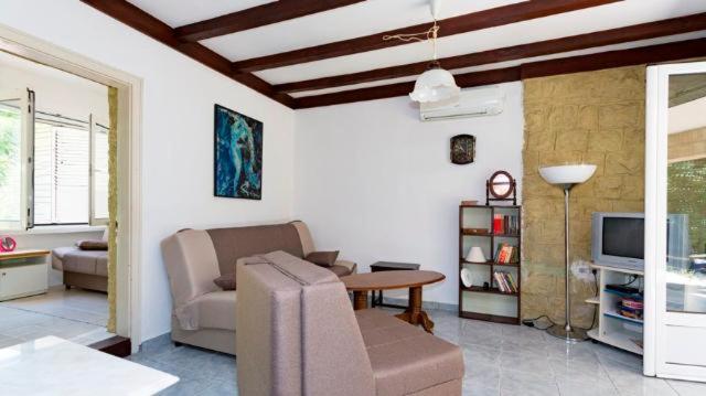 Vila Tamara Apartmani - Kuća sa 2 Spavaće Sobe - 2