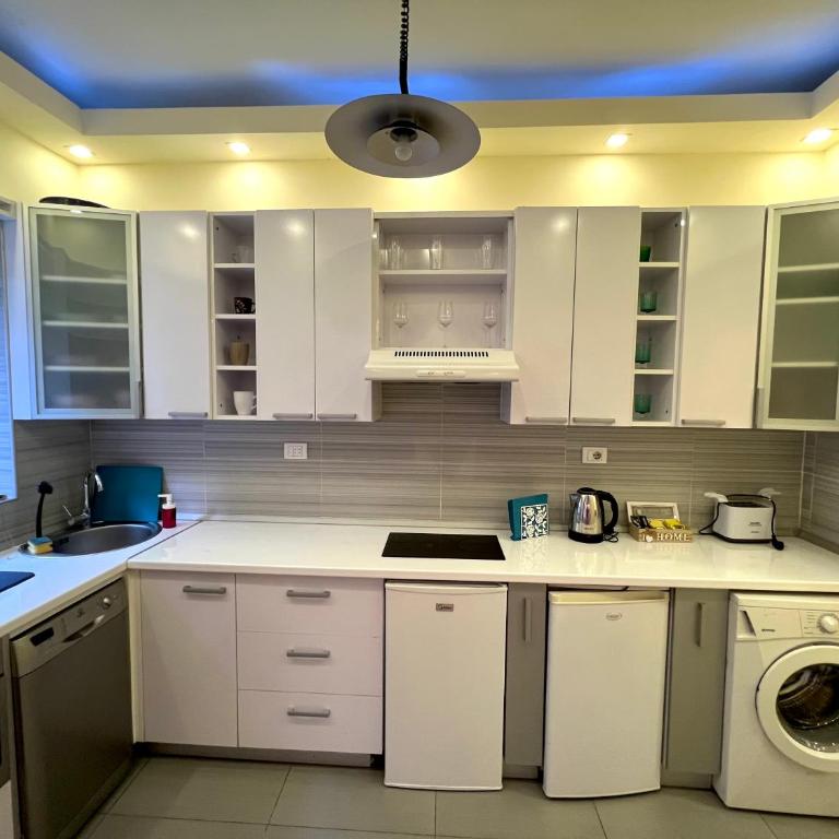 Central Elegance Estate - Apartman sa 1 Spavaćom Sobom - 6