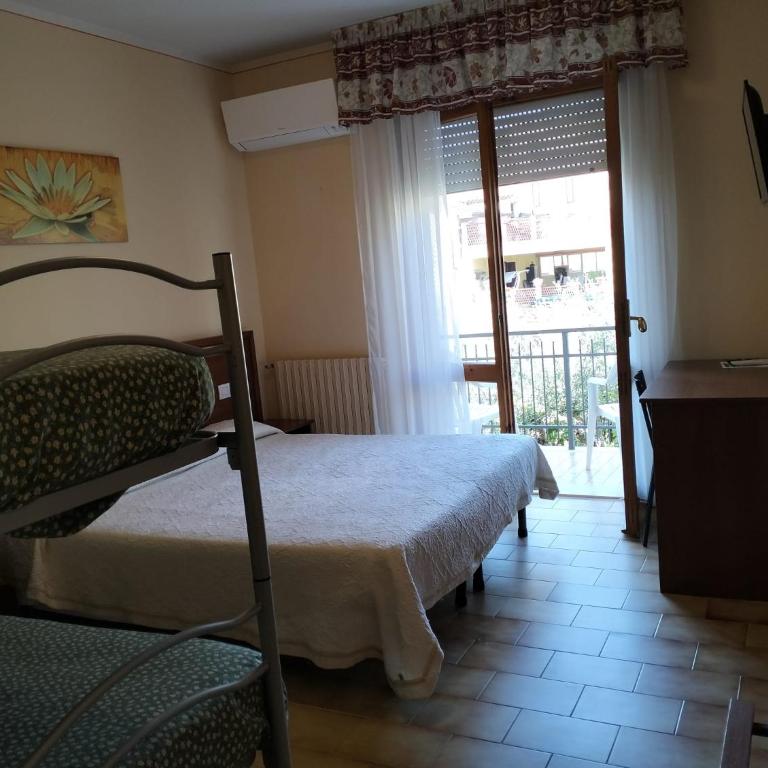 Viole Country Hotel - Camera Familiare Superior - 5