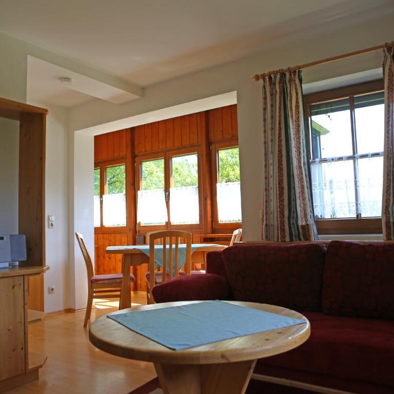 Appartementhaus Wehrenfennig - Apartment Mandlkogel - 1
