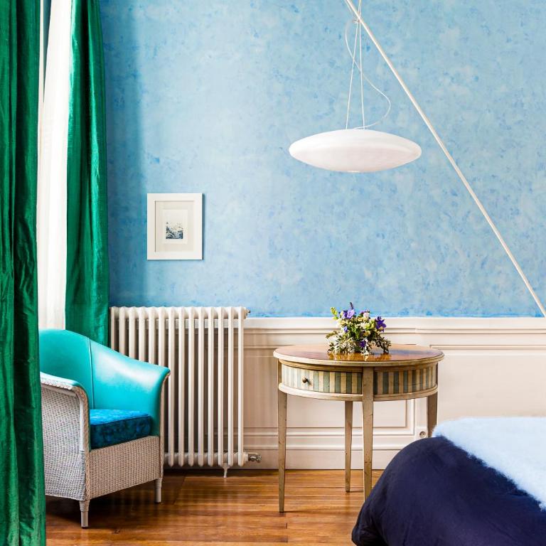 Chambres d'Hôtes Eden Ouest - Chambre Double/Lits Jumeaux - Bleue - 3