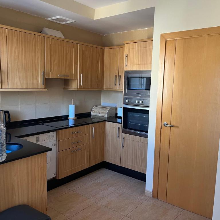 Caleta Holiday Rental - Casa Mombassa - Large House - 6